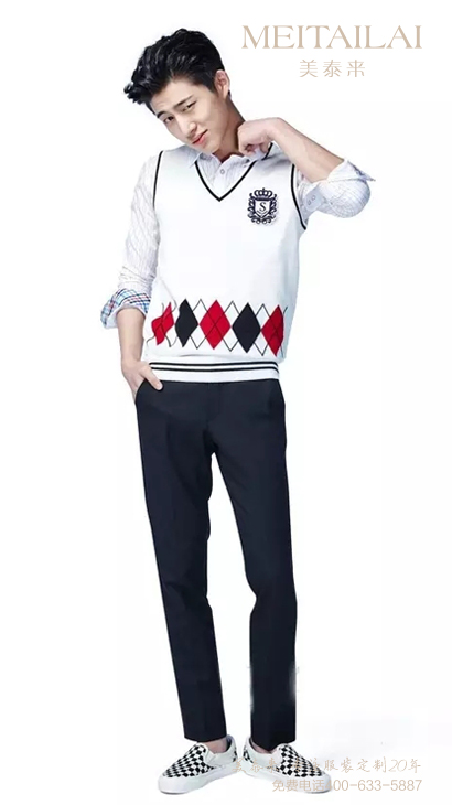  凉山中大学校校服订制 